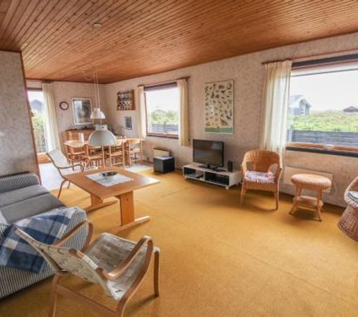 Holiday Home Jerk - 250m from the sea in NW Jutland by Interhome