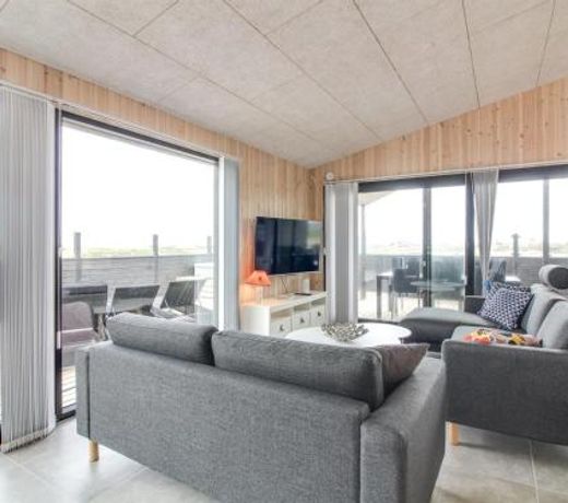 Holiday Home Heilo - 300m from the sea in NW Jutland by Interhome