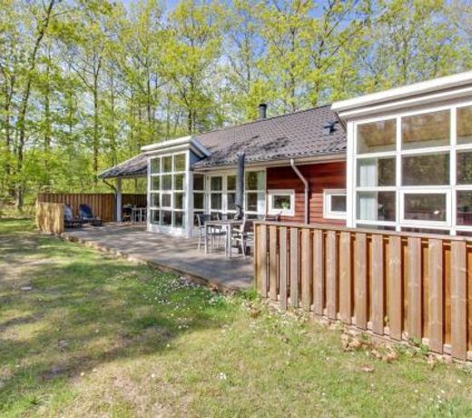 Holiday Home Verner - 500m from the sea in Bornholm by Interhome