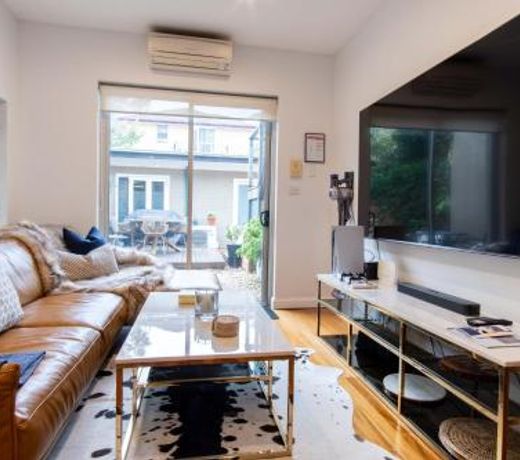 Eggies Nest - Sydney City Apartment