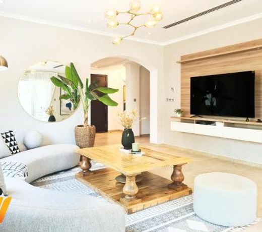 Luxury Contemporary 3 Bedroom Villa at Jumeirah Park District 6