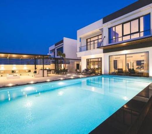 Luxury Seaview 7 Bedrooms Villa
