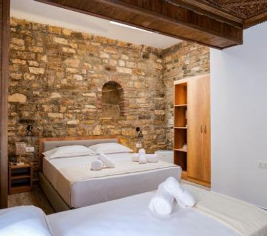 Hotel Kapllani