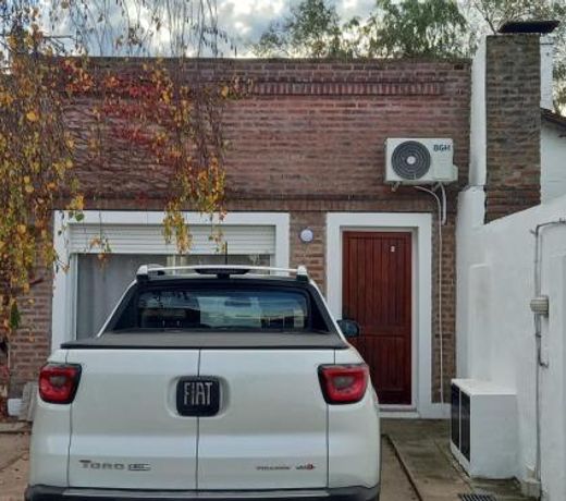 Departamento dos dormitorios c/cochera Tres Arroyos