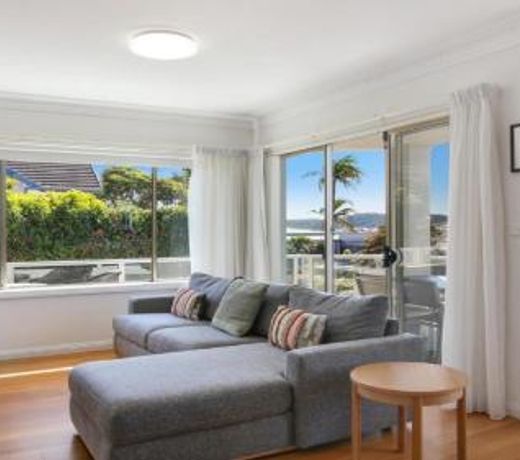 Moon Glow Views, Short Walk To Beach Accom Holidays