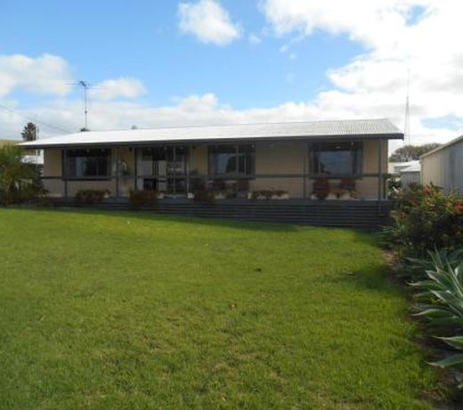 Roshy's Retreat - Point Turton