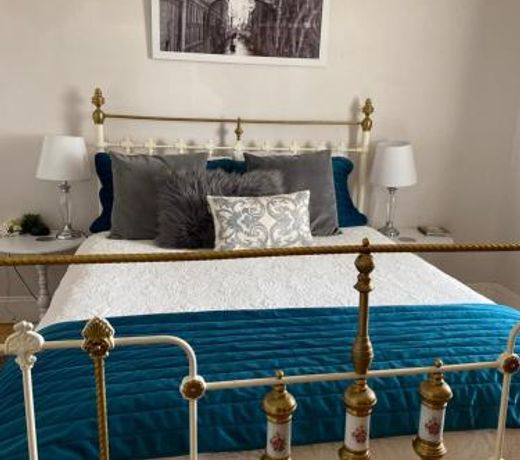 R&R Blue Diamond Luxury Cottage Maryborough, Vic