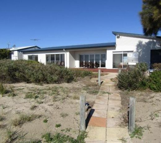 The Shack - Sultana Point