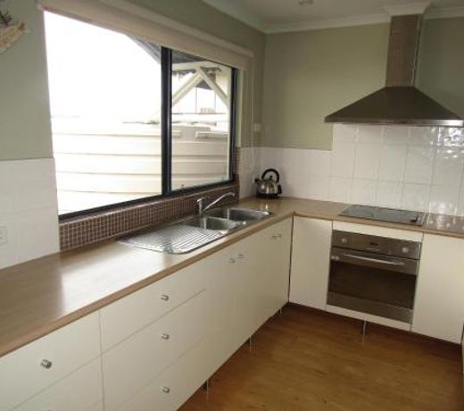 Bliss - Beachfront Sultana Point -