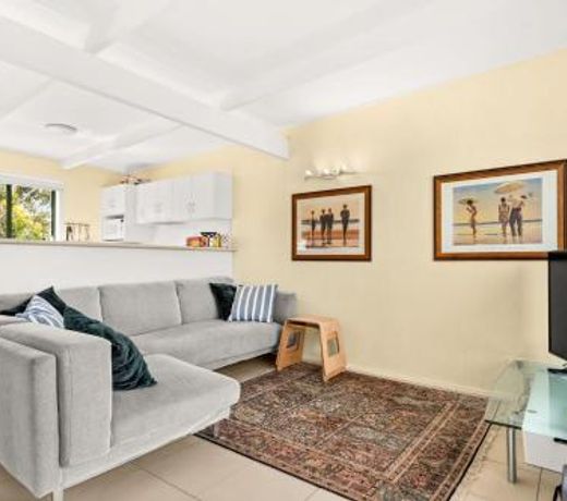 2 Graydens Court Smiths Beach