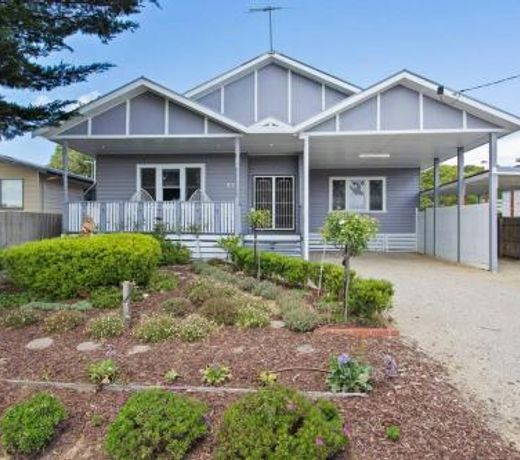 4-Bed 3-Bath Sunset Haven