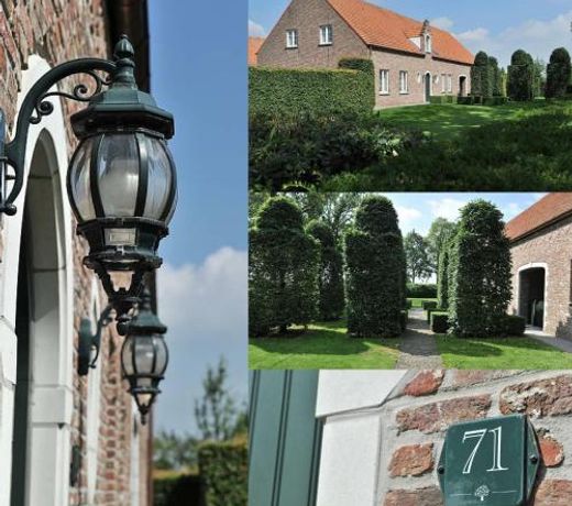 Villa71