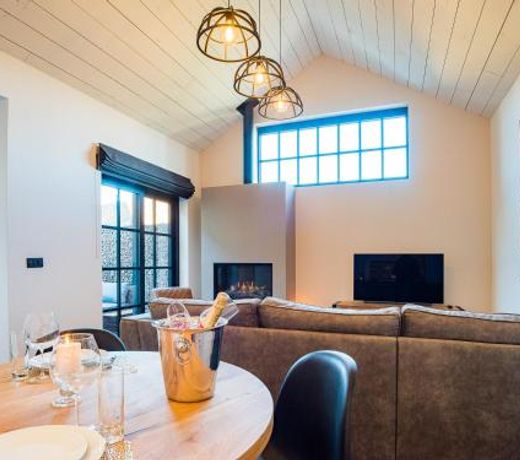 Welldone Resort / Cozy Wine