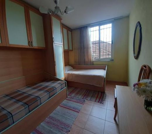 Enki's Guesthouse