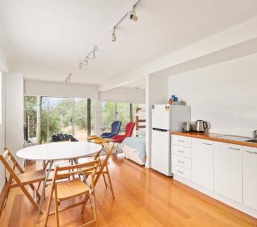 36 Bruce Road
