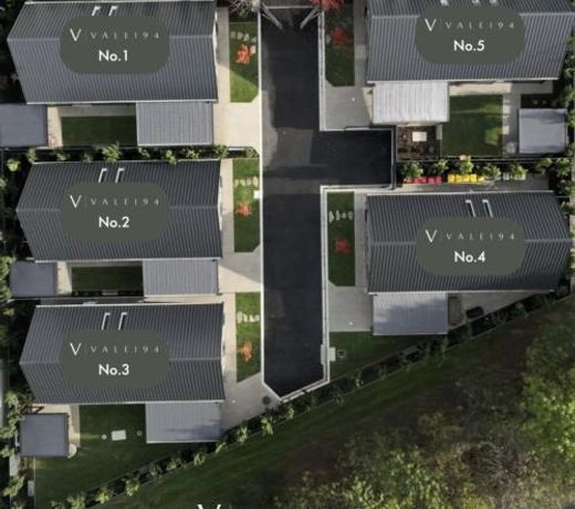 Vale 194 - Newly built in McLaren Vale - 5 holiday homes with king size beds