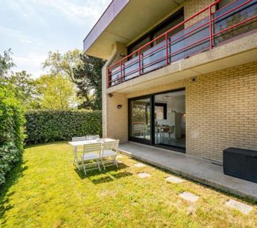Sasea - Ground floor apartment with garden