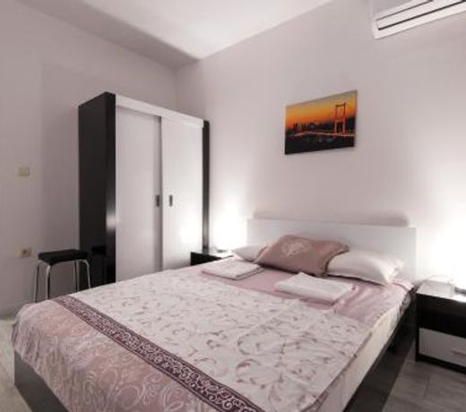 La Mer Luxury Apartments