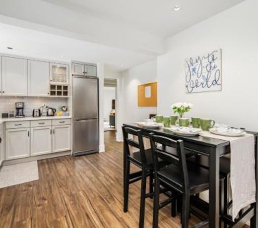 Gorgeous 4-Bedroom Garden Level Suite at Vancouver West