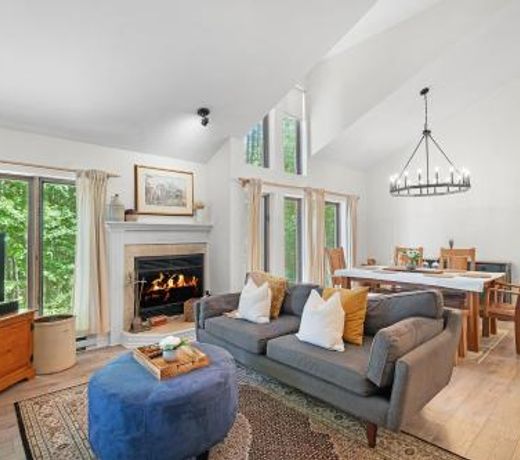 Le Champetre Tremblant 2bdrs Condo W Fireplace
