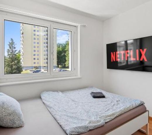 Spacious-Excellent Connection-Parking-Washer