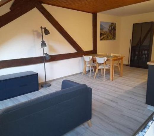 Studio mansarde chez un vigneron au village