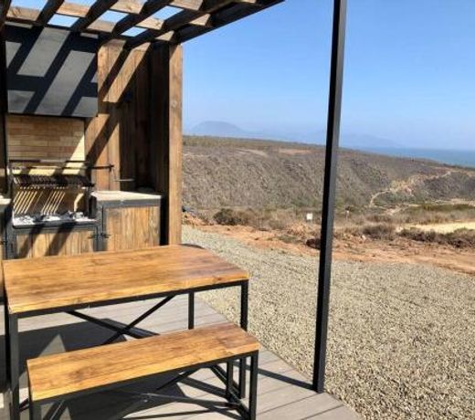 Moderna Casa con vista al mar