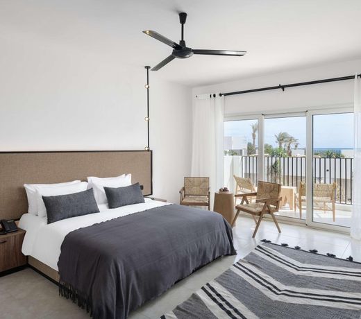 Serry Beach Resort