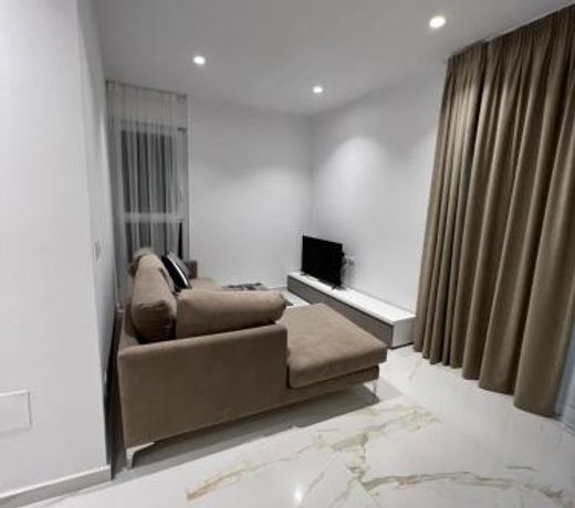 Mumbas Room 3