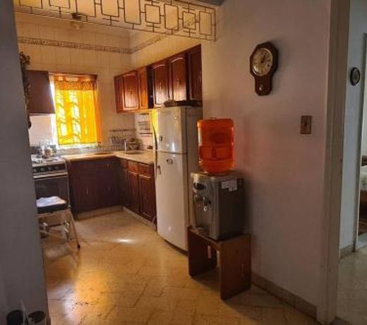 Casa 5 personas. Calle principal CaÃ±uelas