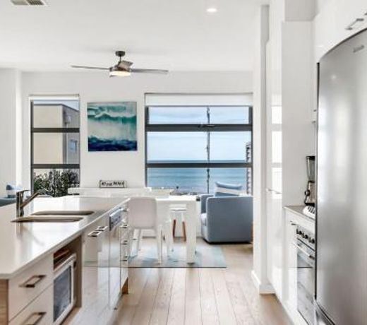 Stunning Sea Views in Excellent Location
