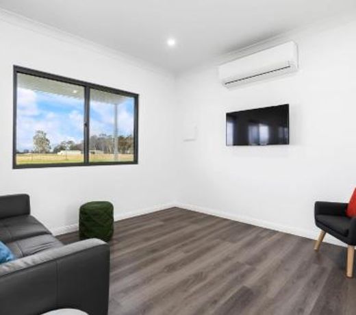 Glenowrie Cottage - 1 King 2 Singles Near Cadia