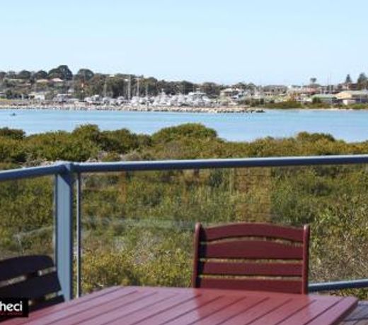 Breakwater Unit 4 Beachfront Bermagui