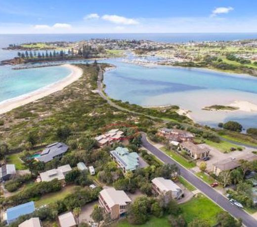 Breakwater Unit 4 Beachfront Bermagui