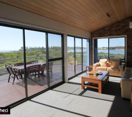 Breakwater Unit 4 Beachfront Bermagui