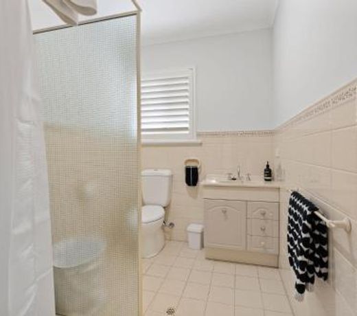13 Kightley Rd - BYO Linen - Pets Negotiable - Wi-Fi