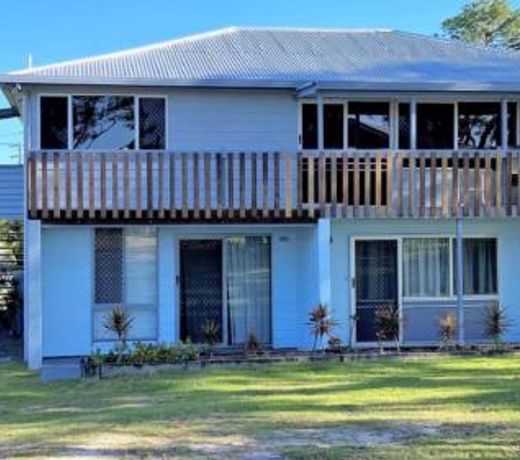 Top Level Unit With Gorgeous Waterviews