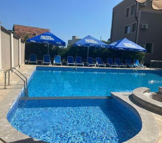 Vemara City Boutique Hotel-free parking