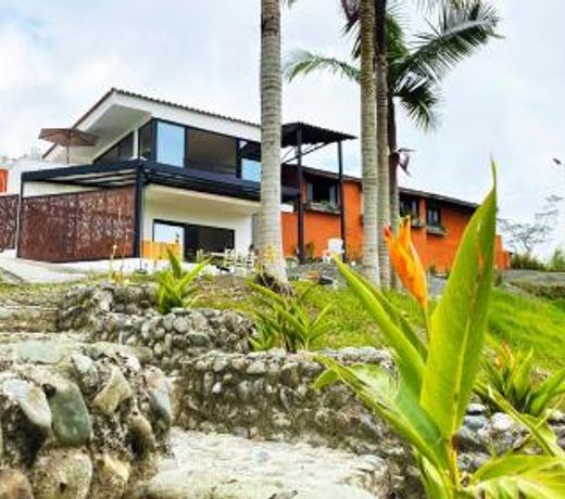 Aguas Claras Luxury Hospedaje
