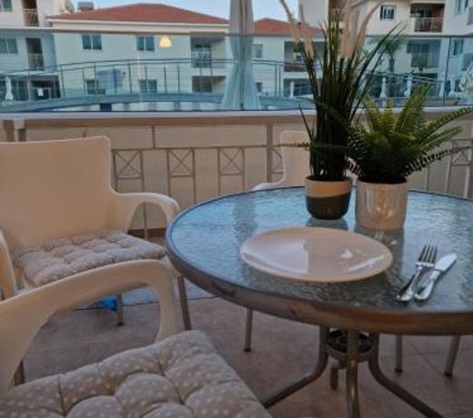 Cozy ground floor appartment with communal pool