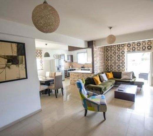 Glabur Stays - The Executive 2 BDR - Nicosia City, Free Parking & Wifi, Welcomes You!!!