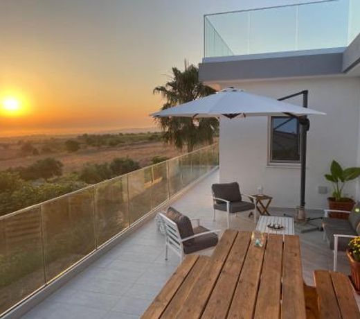 Villa Phos