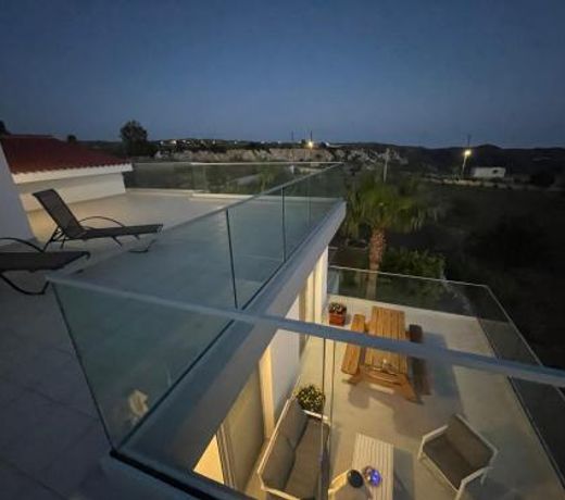 Villa Phos