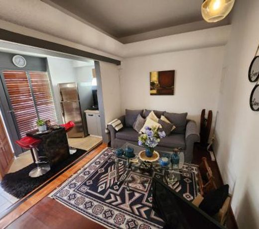 Luxurious 1-Bedroom Guesthouse