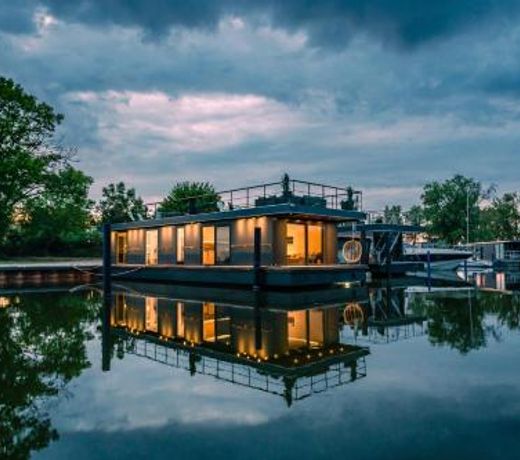 200 qm schwimmendes Penthouse