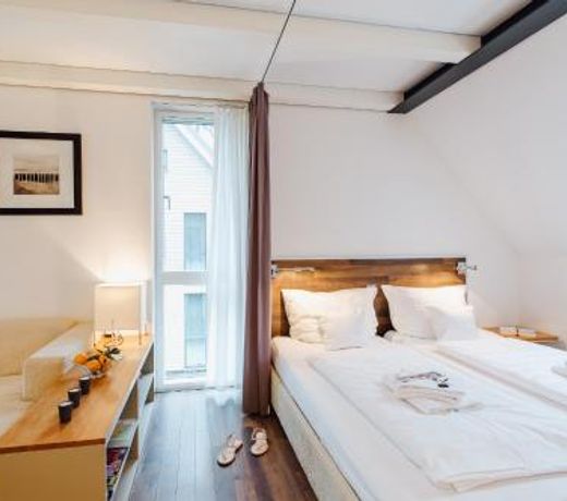 M2 Living Maisonette Apartment No 8