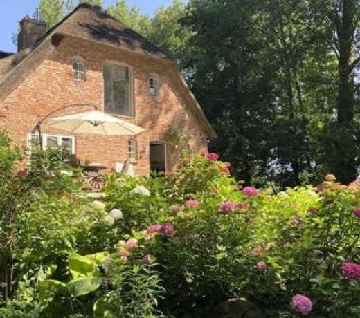 Reetdachhaus Warft Simmerdeis - Maisonettewohnung