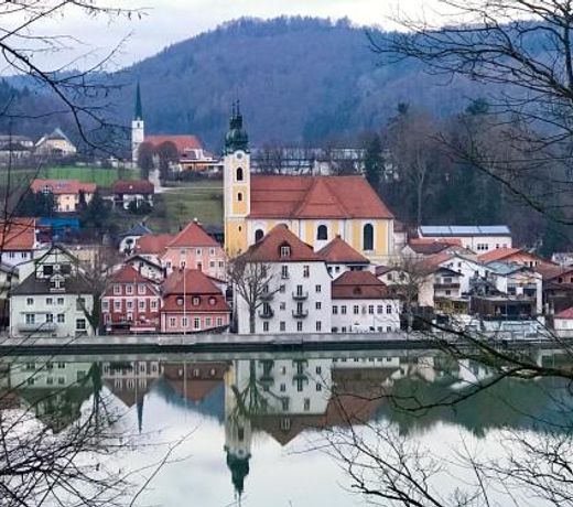 "Zauberhaft wohnen am Donauufer"