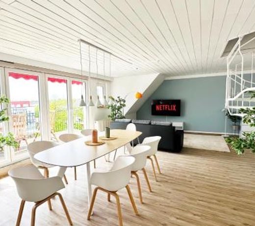 Maisonette Apartment in Krefeld mit 2 Balkone