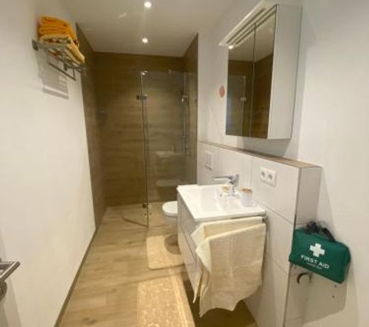 Apartment S&A
